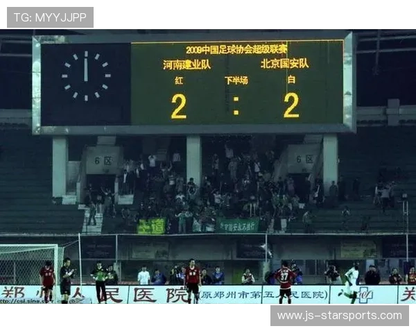 河南队的推进方式在下半场变得更具侵略性