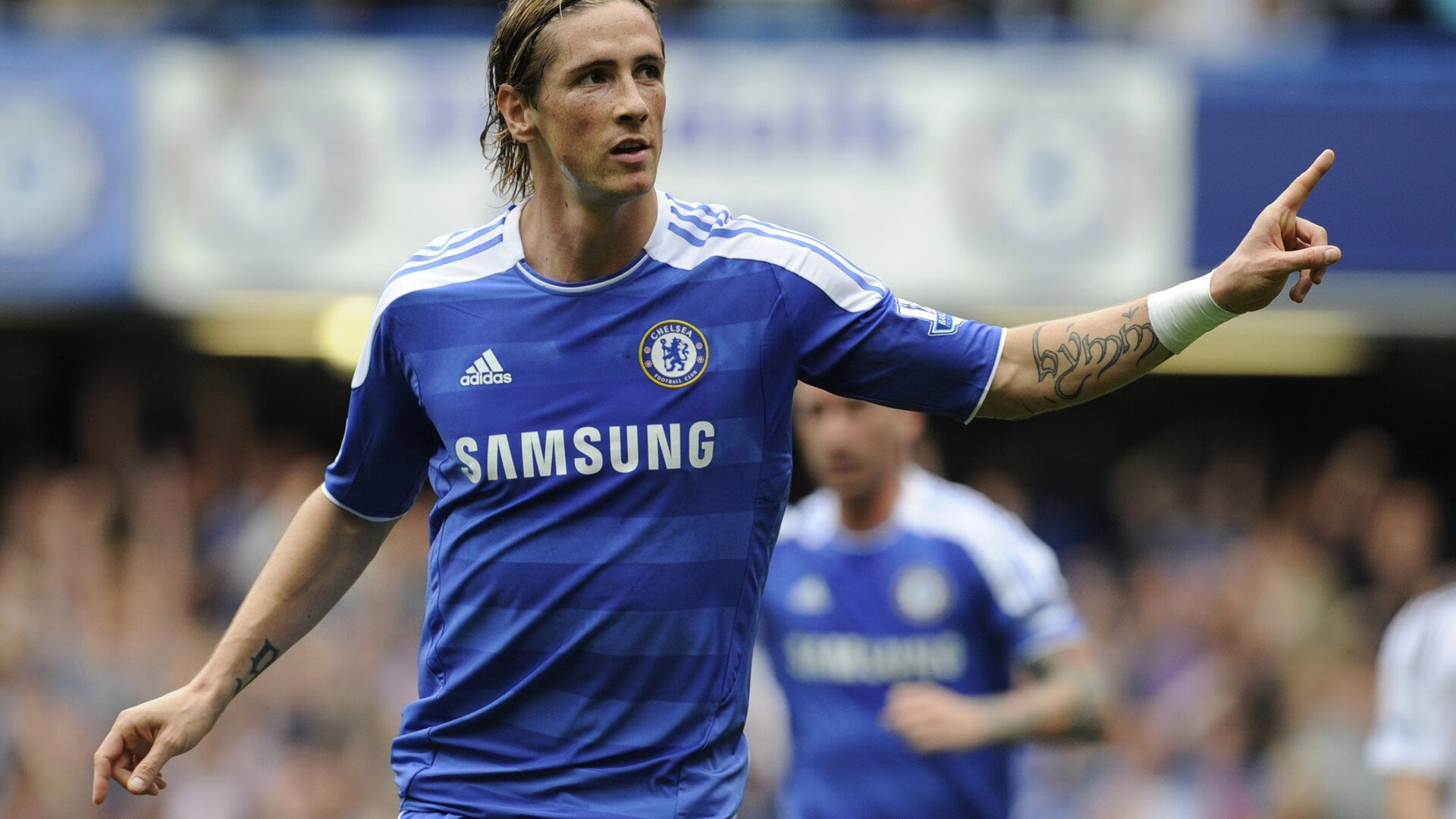 星空体育官方平台-五大联赛是否通过双后腰系统压缩防线空当，双后腰阵容